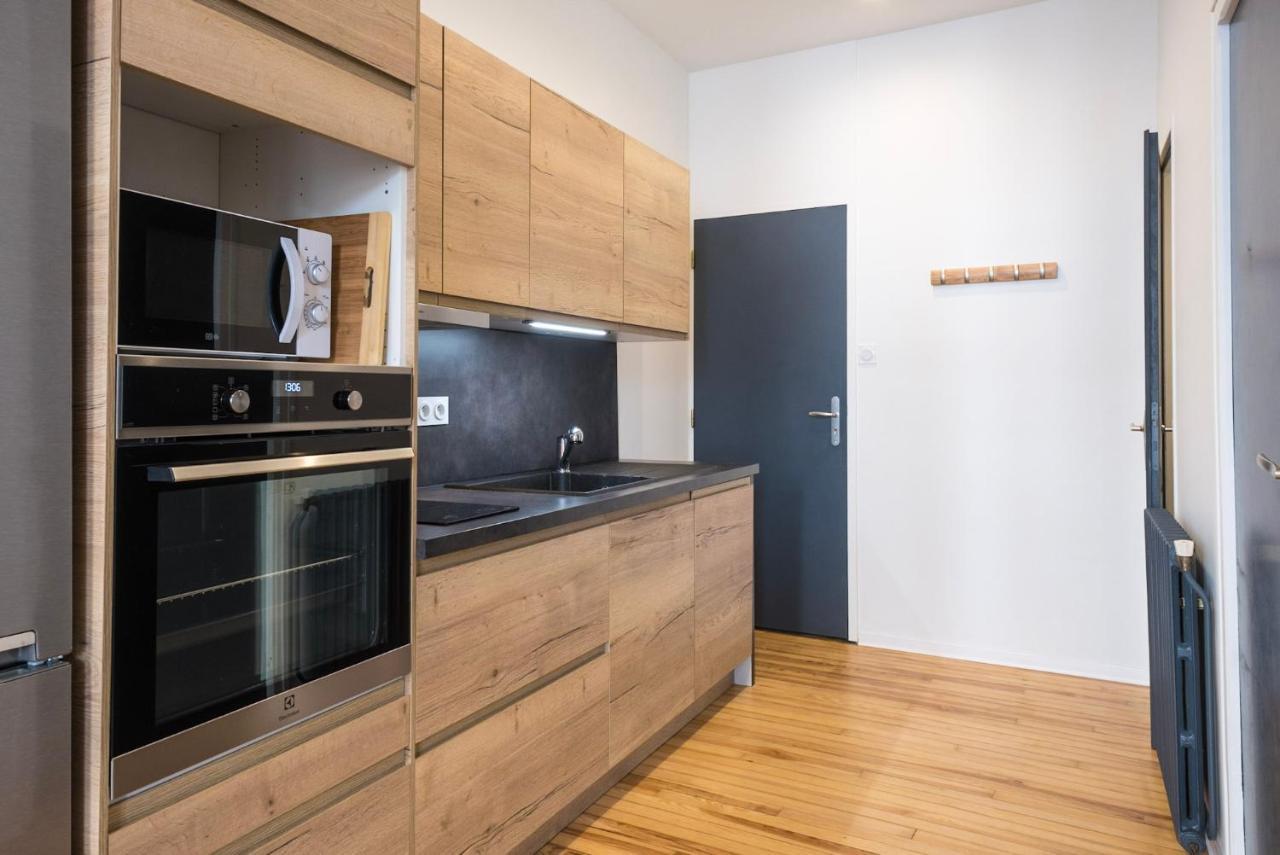 Studio Neuf, Charme De L'Ancien, Avec Balcon - 3 Etoiles, 4 Diamants Apartment Bagneres-de-Bigorre Luaran gambar